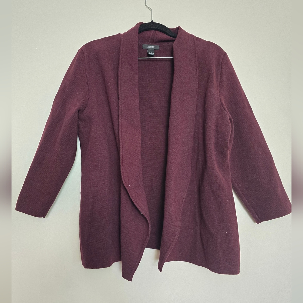 ALFANI Long Sleeves Burgundy Cardigan.